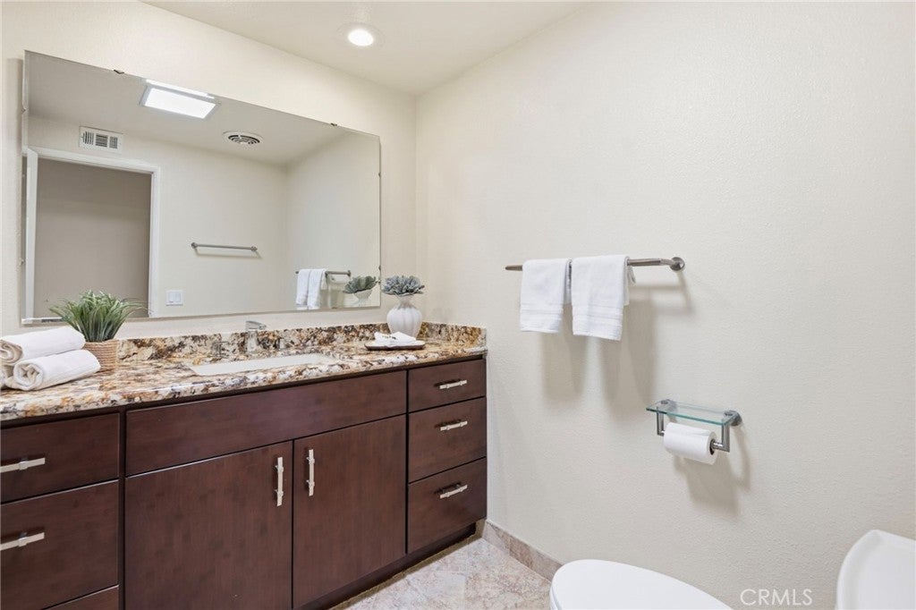 14501 Larch Avenue, Irvine CA 92606 - Photo 33