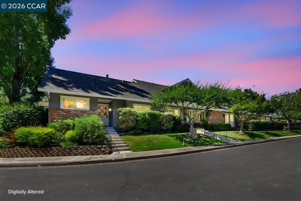 202 Miramonte Dr