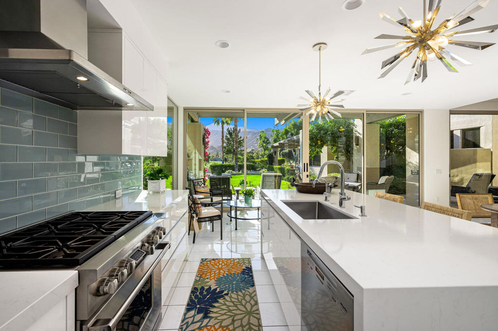 Vintage Country Club - Residential
