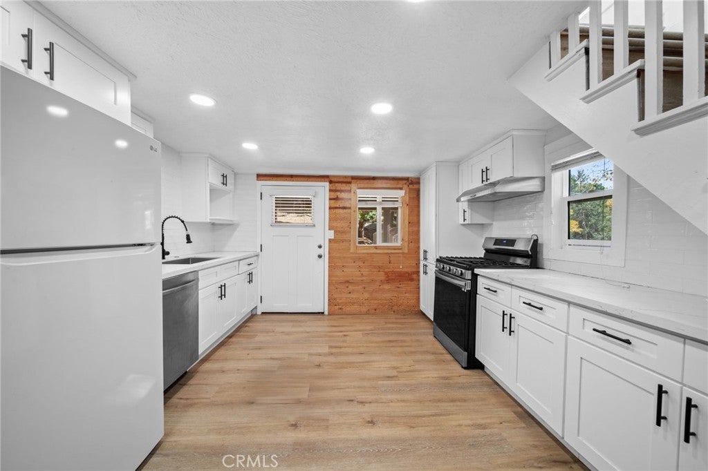 180 Glen Avon Dr