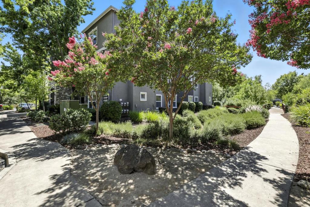 8434 Walerga Road 1011