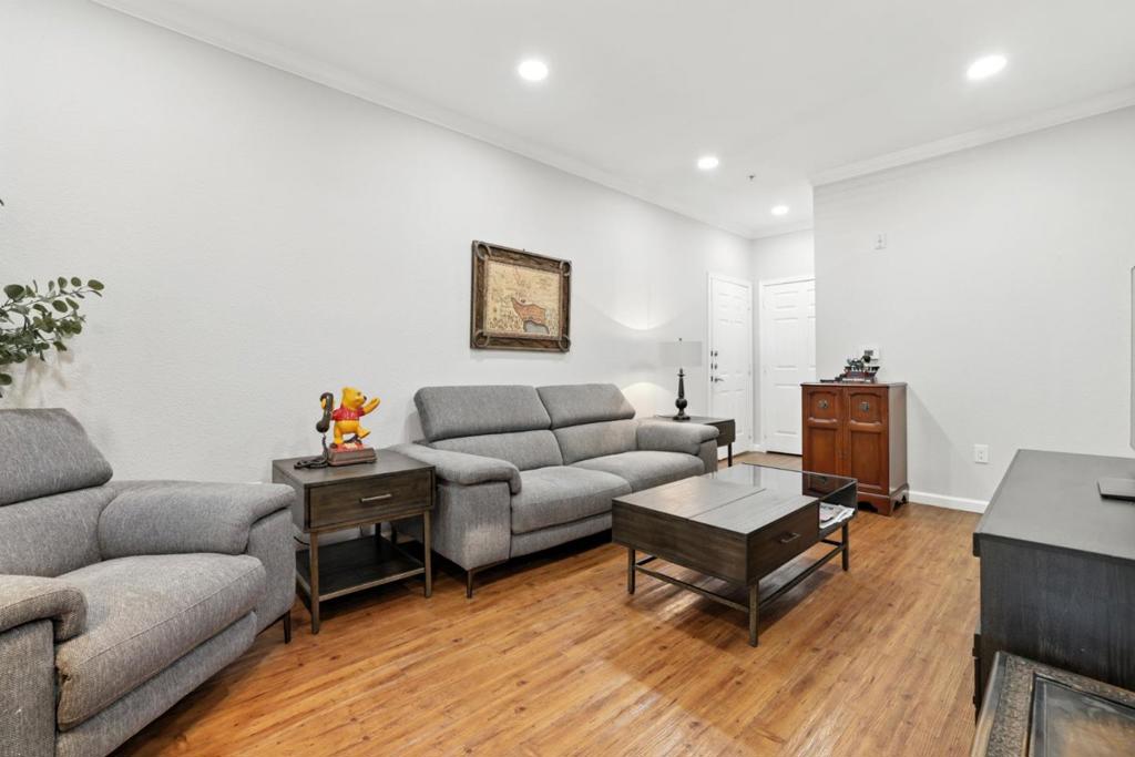 8434 Walerga Road 1011