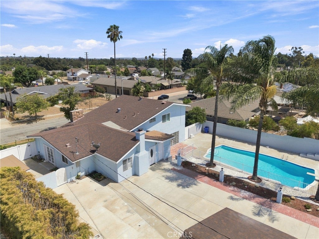 1623 N Vallejo