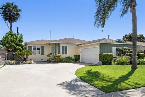 7852 Darwin Avenue Midway City CA 92655