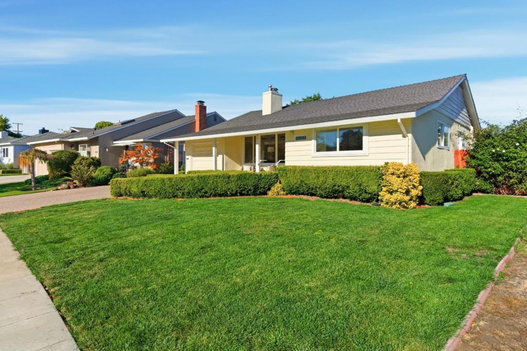 Properties 1 2054 Palm Avenue