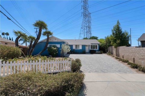 Photo of 14766 Kingsbury Street, San Fernando, CA 91345 (MLS # SR26191898)
