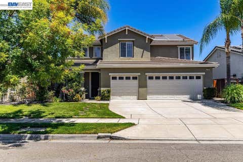 Photo of 4746 Mammouth Ln LN, Oakley, CA 94561 (MLS # 41145619)