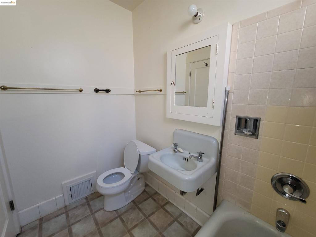 CENTRAL BERKELEY - Residential