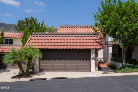 Photo of 739 Starlight Heights Drive, La Canada Flintridge, CA 91011 (MLS # P1-28902)
