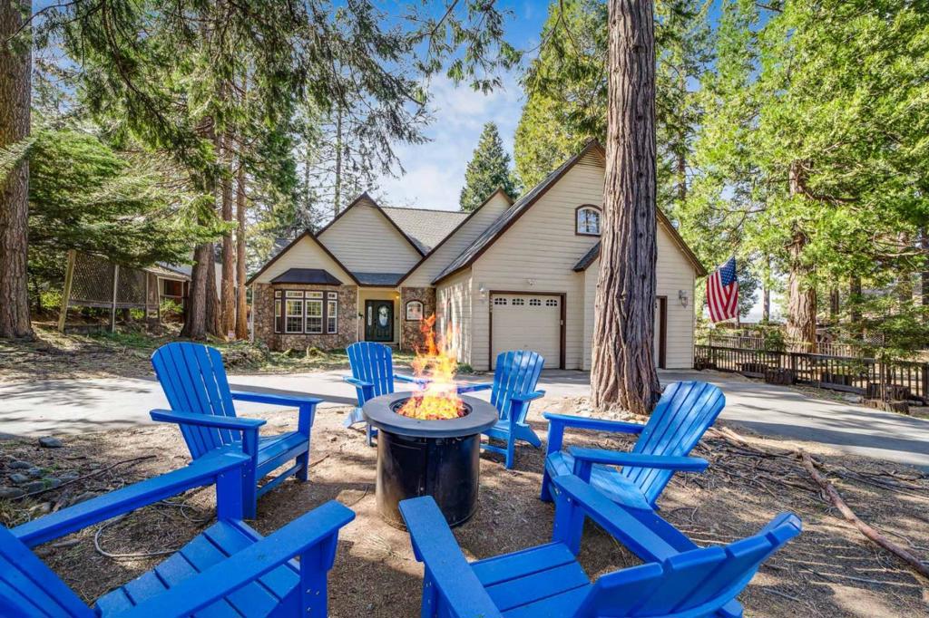19932 Middle Camp Sugar Pine Road