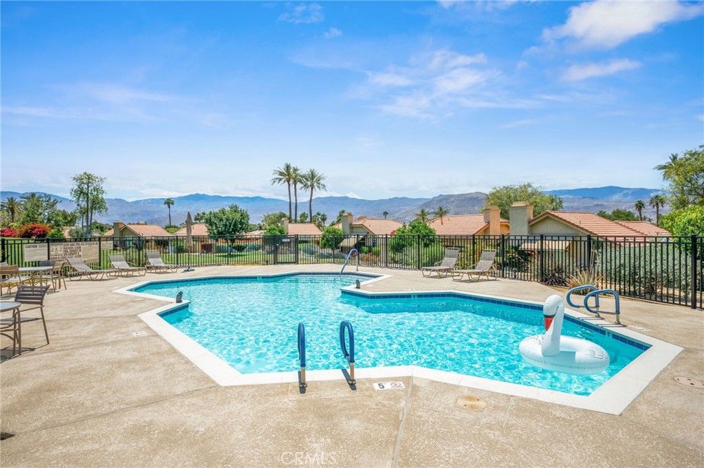 listing image 130725480992158122611