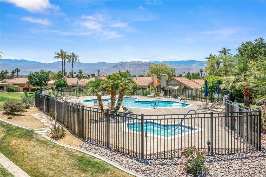 listing image 130729561490641376752