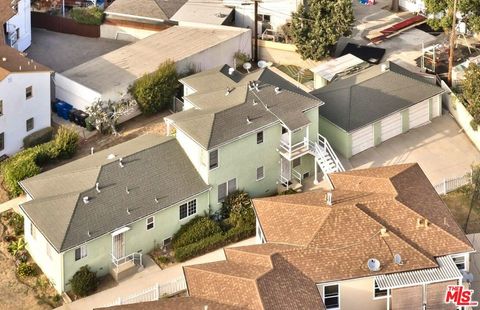 Photo of 6922 Glasgow Avenue, Los Angeles, CA 90045 (MLS # 25586517)