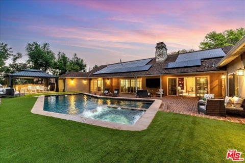 Photo of 3741 Royal Woods Drive, Sherman Oaks, CA 91403 (MLS # 26995461)