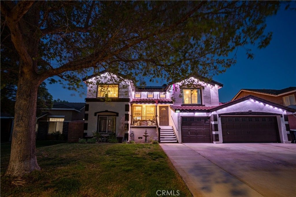 Photo of 40034 Denham Dr, Palmdale, CA 93551 (MLS # SR26067040)