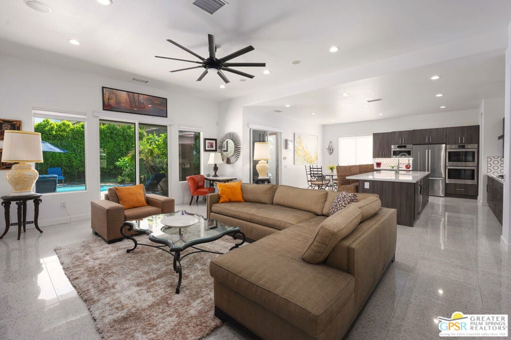 2160 N Hermosa Drive