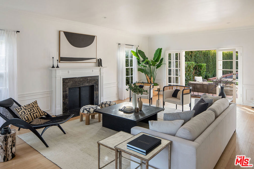 625 N Sierra Drive