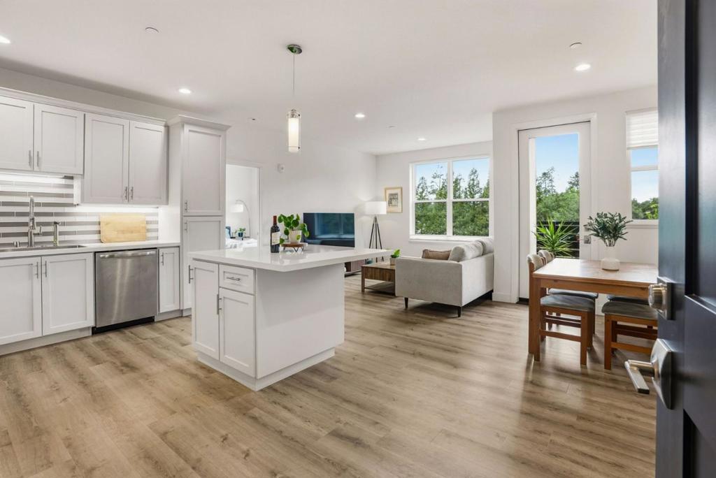 4104 Scotts Valley Drive 306