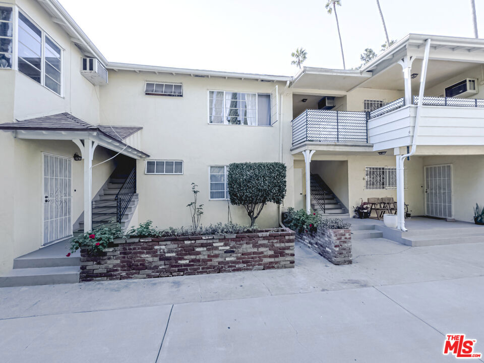 4568 Finley Avenue
