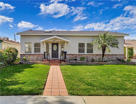 Photo of 417 S Glenwood Pl. Pl, Burbank, CA 91506 (MLS # PF26019879)