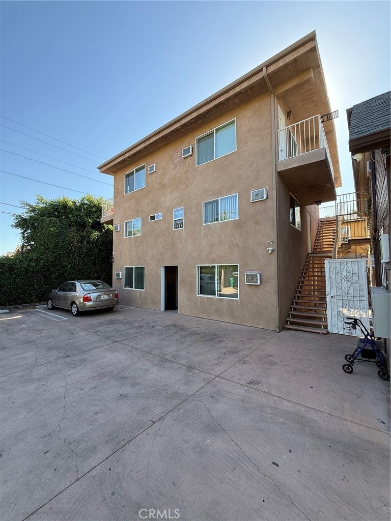 1344 E Broadway