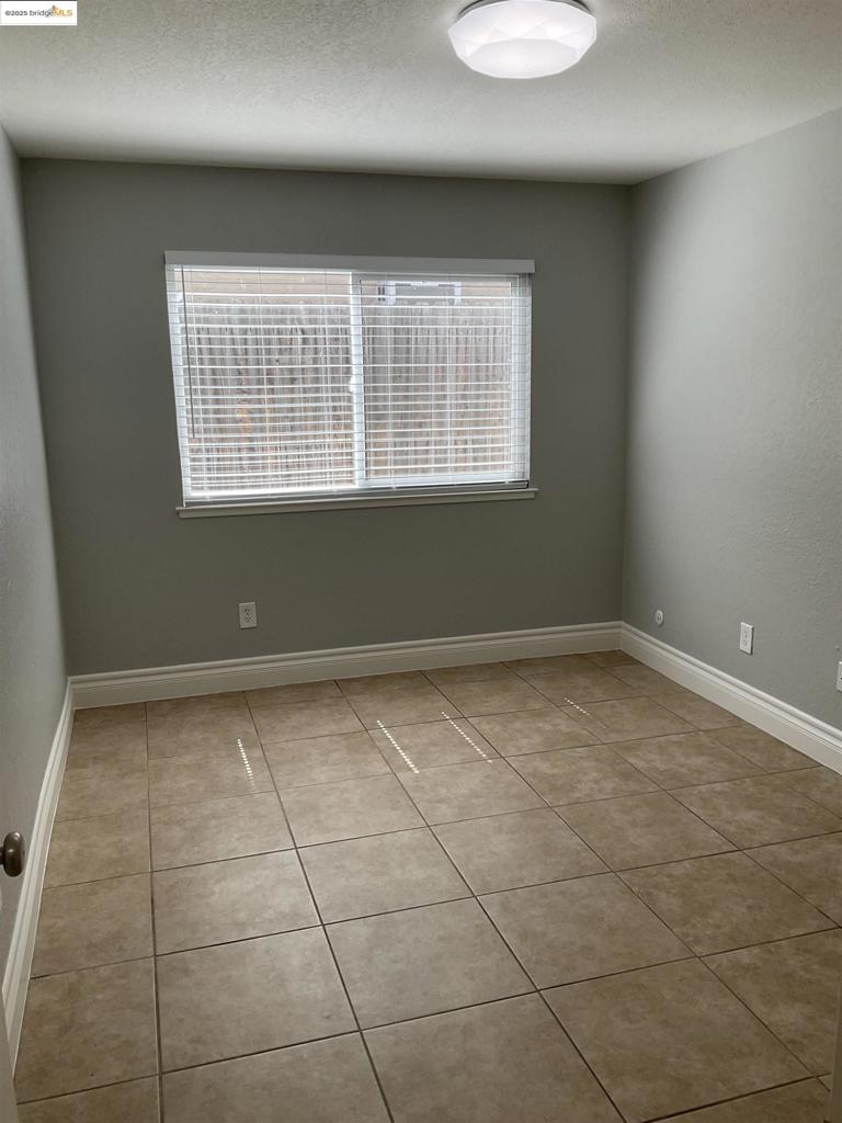 PITTSBURG - Residential Lease