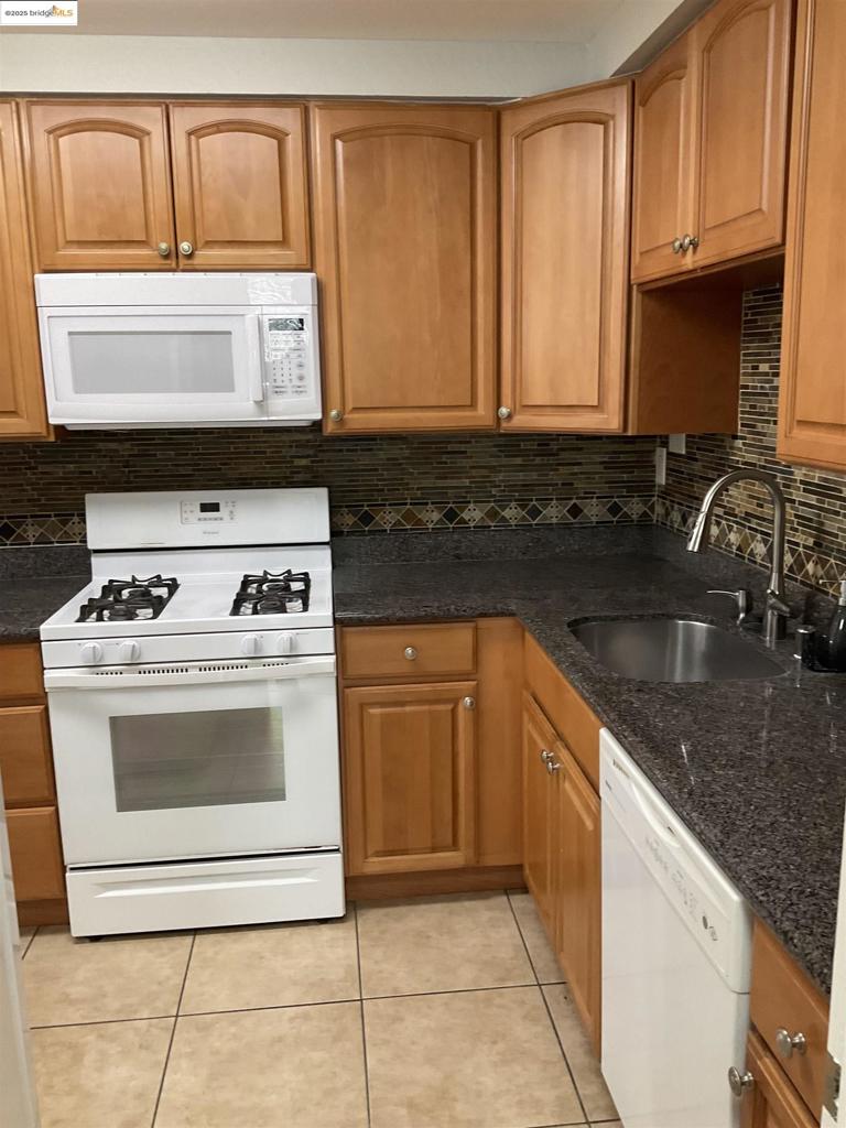 PITTSBURG - Residential Lease