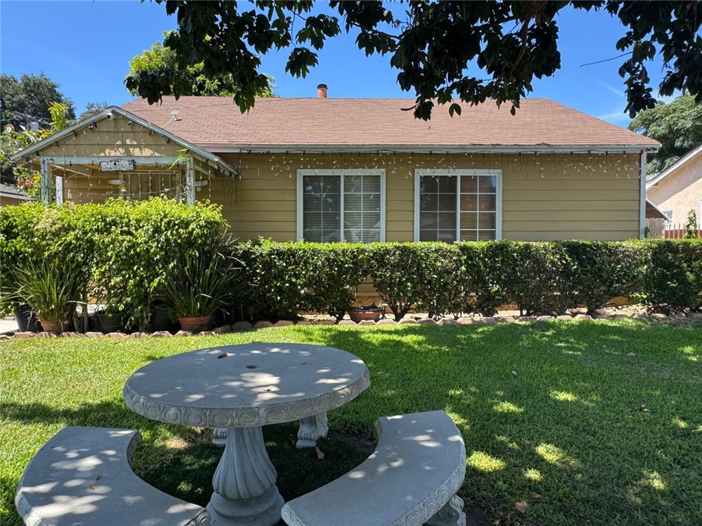 Nestled on a peaceful, tree-lined street in the heart of Sherman Oaks, this quaint sweet charmer is brimming with character and tradition. Cozy home with Livingroom and dinning area. Spacious bedrooms and ample kitchen and bathroom. Back yard patio is fun for gatherings. The home is comfortable and well lived in. Located on a larger lot with a detached garage set far in the back of the lot. Wonderful wonderful fruit trees and vegetables throughout the open yard and surrounding long driveway. Lovely manicured lawns and shade trees. There might be a hind of livestock/chicken coop action. The neighborhood itself feels like a hidden gem—quiet evenings with neighbors out and about, children playing, and a welcoming friendly atmosphere. With highly rated schools nearby and unbeatable convenience to everything Sherman Oaks has to offer—boutique shopping, top restaurants, vibrant nightlife, and everyday essentials—you’ll find the perfect balance of community charm and city living.
This home is waiting for someone with imagination to create more personality and to fill the space with warmth, love, and endless possibilities.
The potential to a new story to be written and the spacious lot offer plenty of room for an ADU or creative expansion, making it an ideal opportunity for visionaries, investors, or anyone eager to design their dream home.