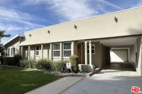 Photo of 4545 Matilija Avenue, Los Angeles, CA 91423 (MLS # 26932025)
