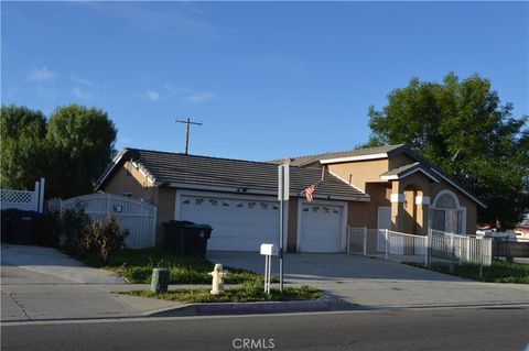 Photo of 1315 Whittier Ave, Hemet, CA 92544 (MLS # SW26045783)