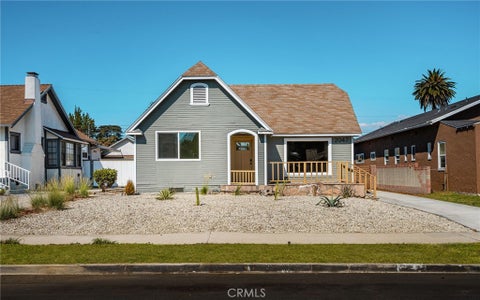 Photo of 2047 W 78th Pl, Los Angeles, CA 90047 (MLS # WS26224238)