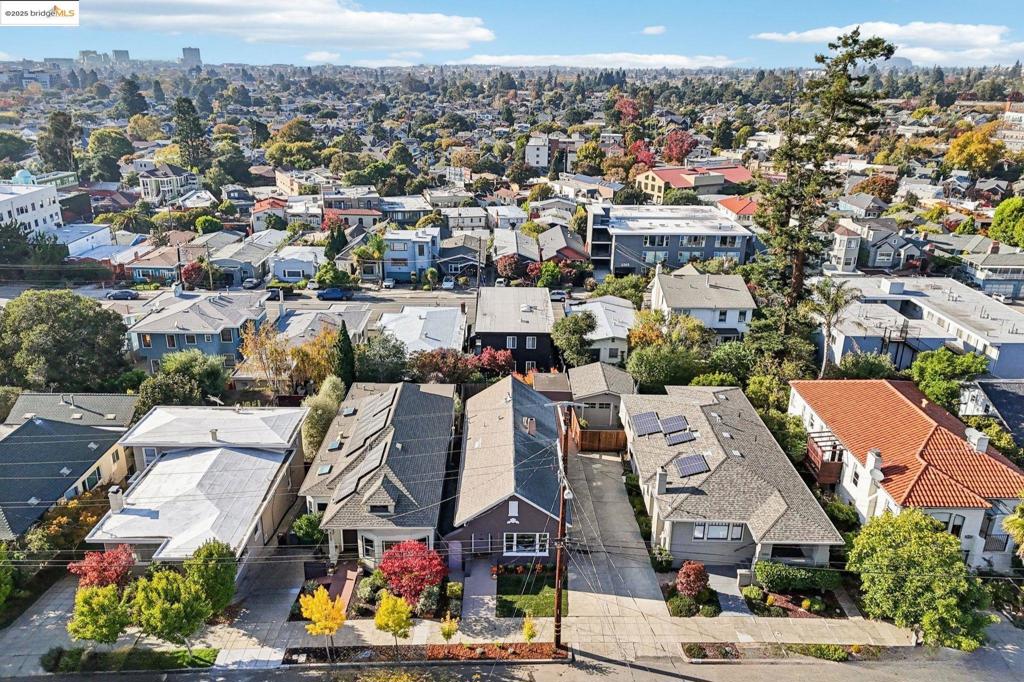 ROCKRIDGE - Residential