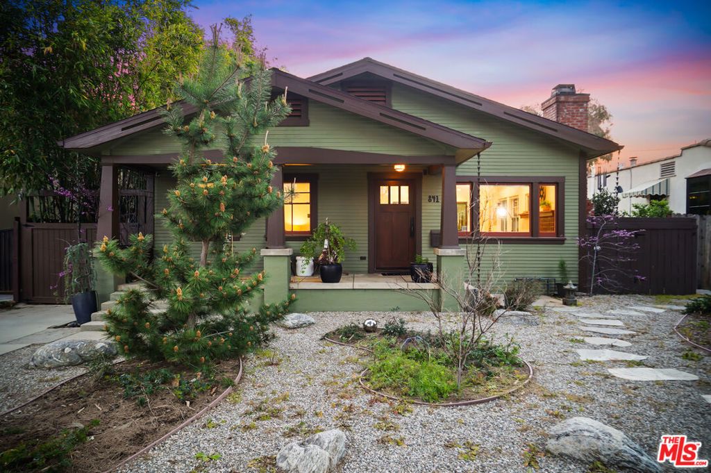 listing image 130728514082020723094