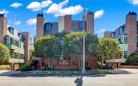 Photo of 2323 S Beverly Glen Blvd #8, Los Angeles, CA 90064 (MLS # TR26063261)