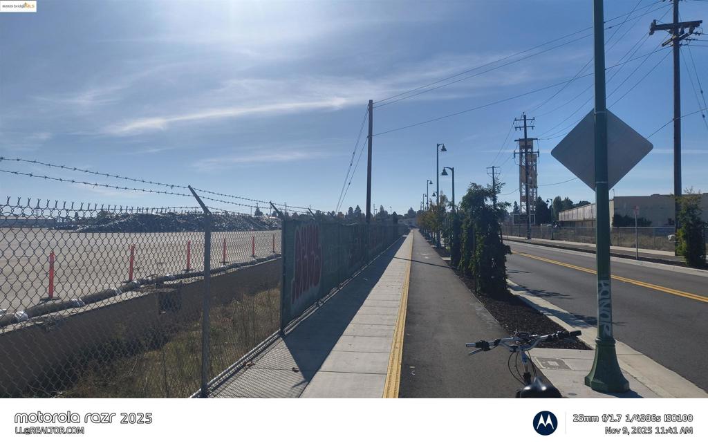 FRUITVALE - Residential Lease