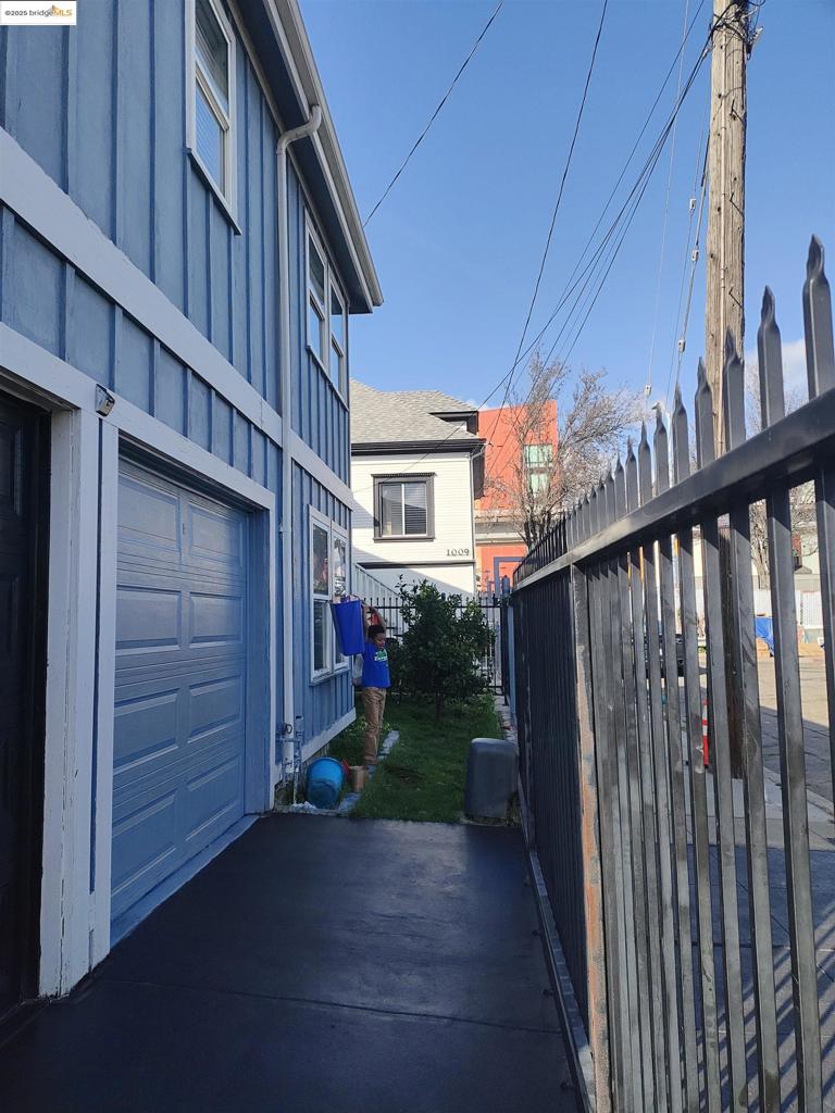 FRUITVALE - Residential Lease