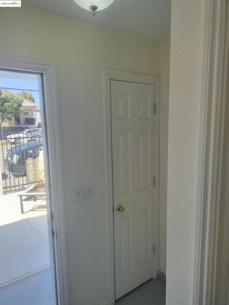 FRUITVALE - Residential Lease