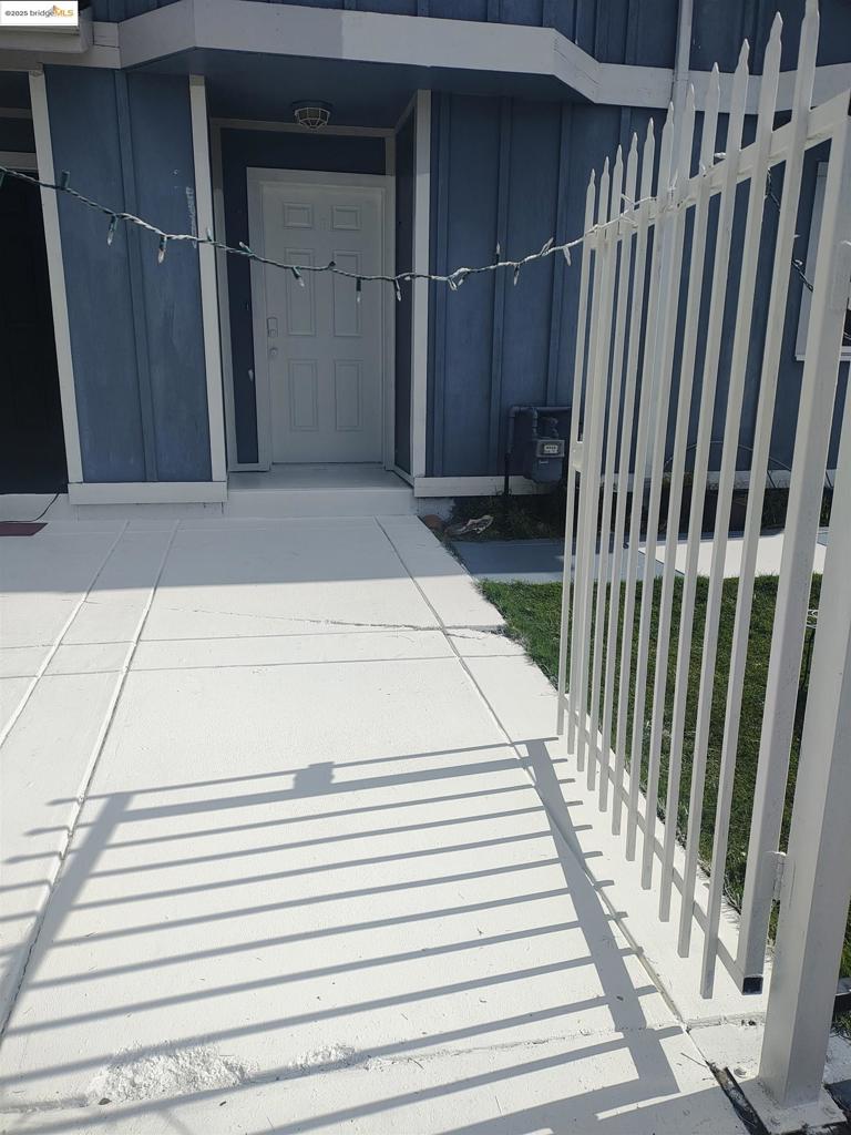 Nestled in a rapidly developing area, this unique property offers a rare opportunity for future residents alike! While supply and demand dictate the market, few homes boast the space and proximity to BART that this gem provides. Witness the city's investment firsthand with the freshly paved Fruitvale Ave, complete with eye-catching bike lanes, rivaling even Brentwood's aesthetics. Imagine your business and life thriving just moments from Prologis' upcoming 430,000 sq ft warehouse ON 29 ACRES! Dual-zoned for commercial and residential use, this property is perfect for light industrial, manufacturing, service, start-up ventures, or a comfortable live/work arrangement or just watching the sunshine. Enjoy convenient access to the airport, diverse transportation options, a vibrant culinary scene, and even the beach! Your home is equipped with a gas stove, oven, refrigerator, dishwasher, hook-ups, Wi-Fi, a shower-over-tub, dual sinks, ample closet space, a large bedroom with closet and ample windows for natural lighting. Stay cozy with a wall furnace, though the Bay's cool breezes are always welcome. Don't miss this chance to secure a prime location in a burgeoning neighborhood! All is well when we fund buy lease and sell with LL