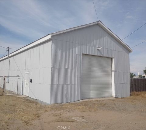 Photo of 232 W Napa Avenue, Fresno, CA 93706 (MLS # MD25097846) Photo of 232 W Napa Avenue, Fresno, CA 93706 (MLS # MD25097846)