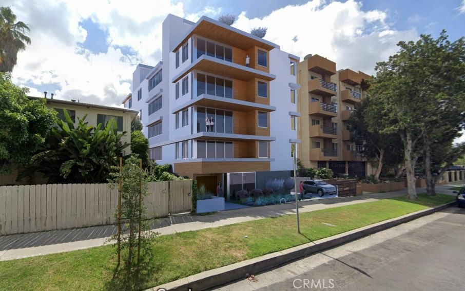 350 N Hayworth Avenue
