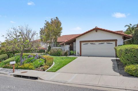 Photo of 3668 Sunset Knolls Drive, Thousand Oaks, CA 91362 (MLS # 226002445)