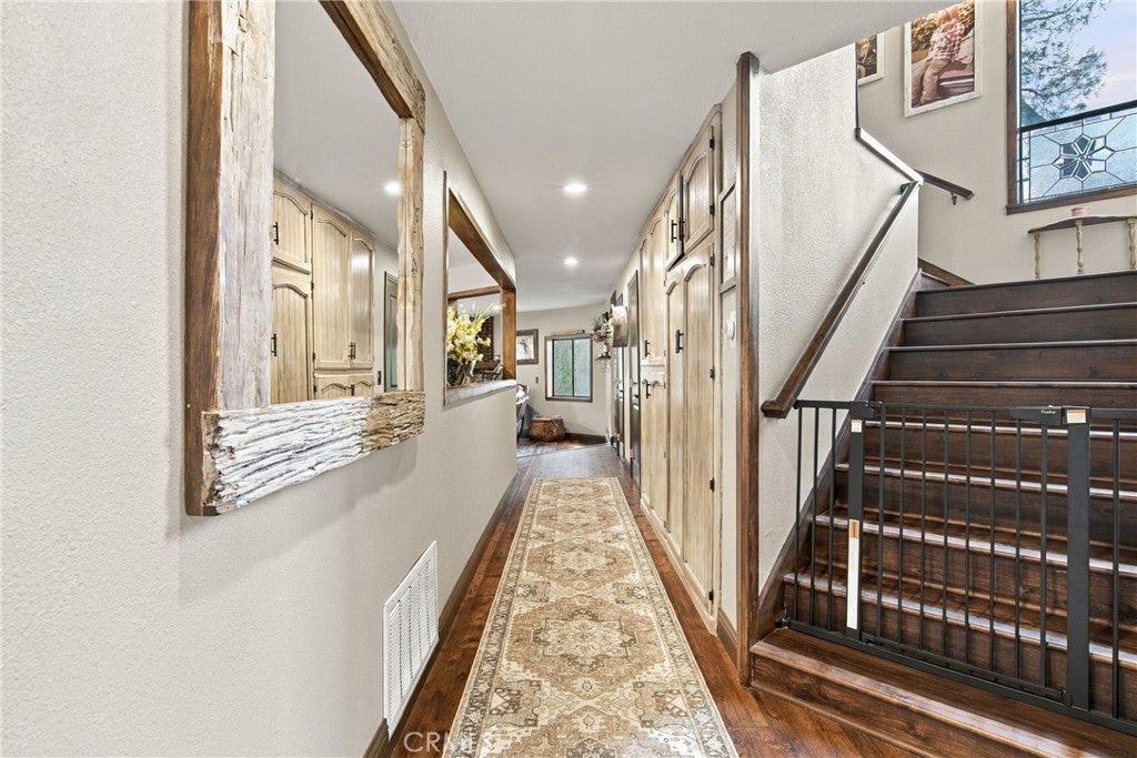 5552 Bear Creek Drive