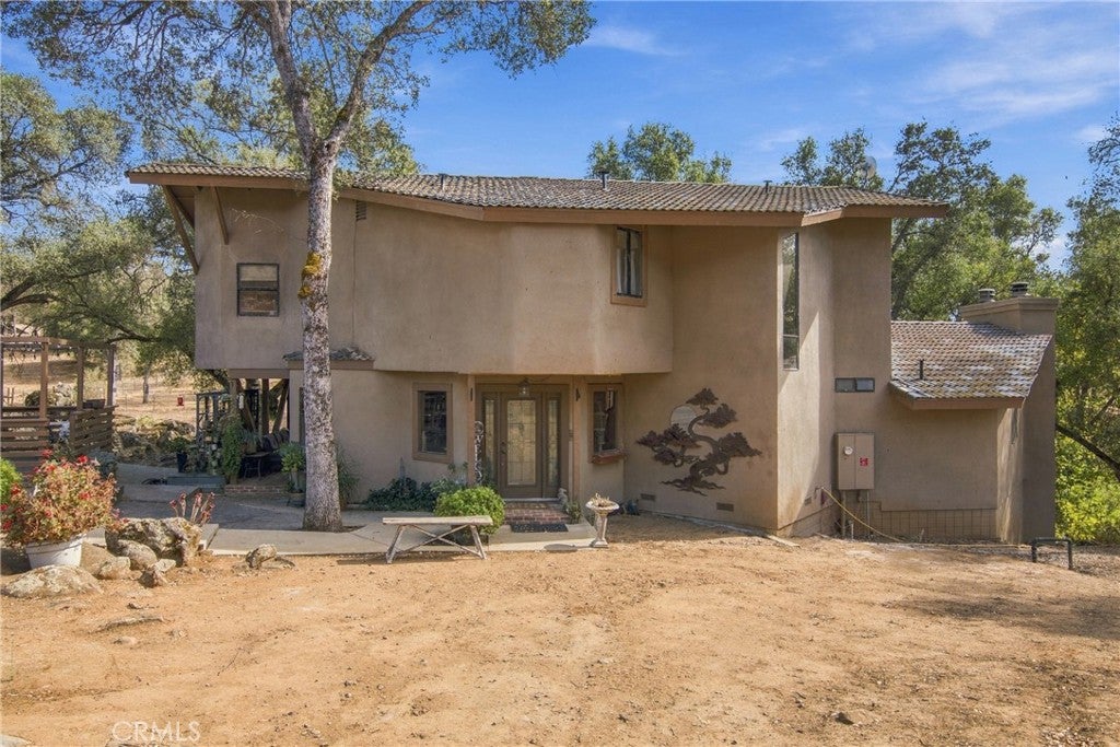 5552 Bear Creek Drive