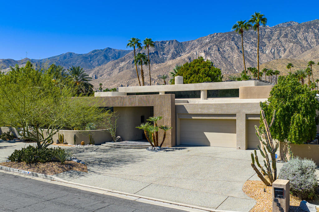 Indian Canyons - Residential