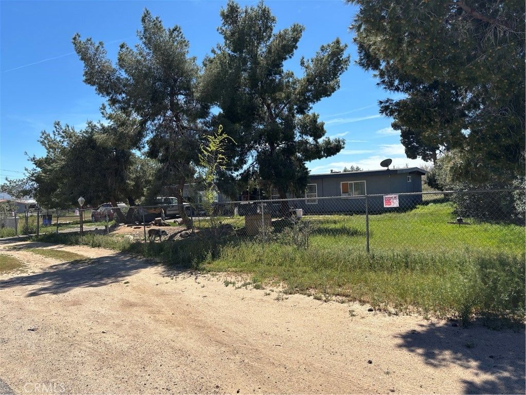 Photo of 17047 Eucalyptus St, Hesperia, CA 92345 (MLS # OC26073089)