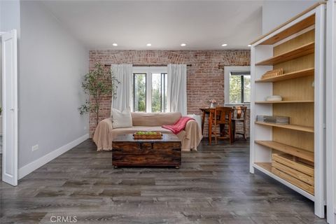 Photo of 325 W 3rd Street #204, Long Beach, CA 90802 (MLS # PW26112070)