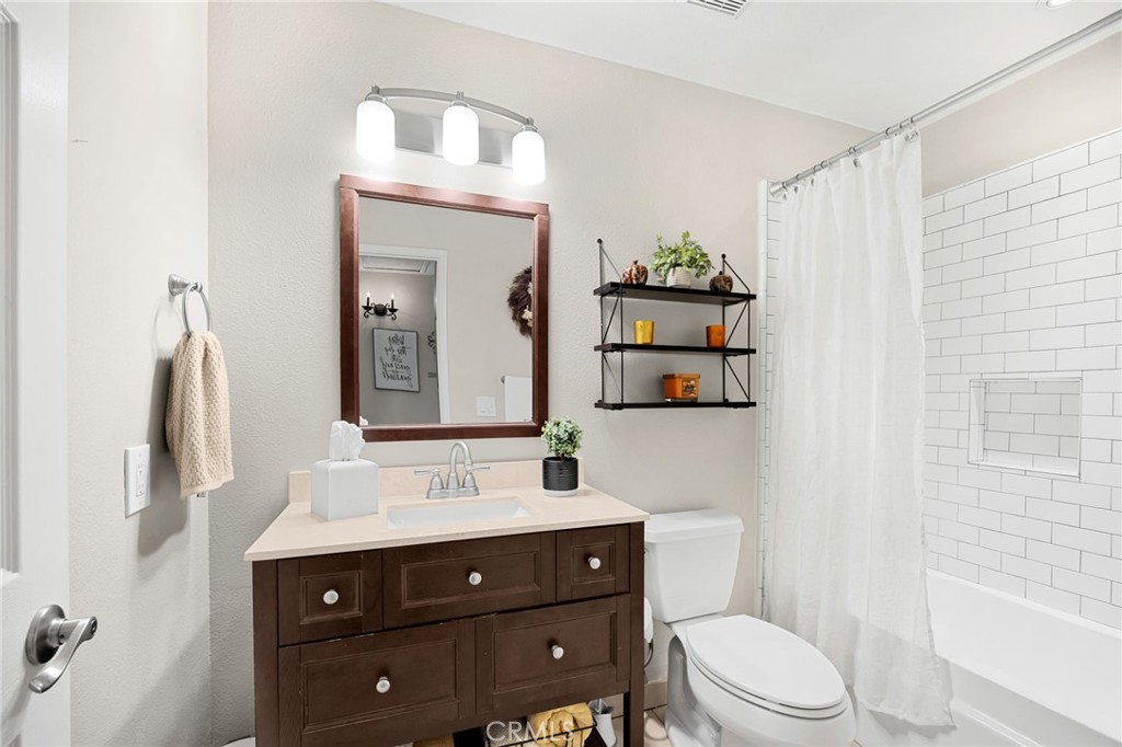 Laurelwood (LRWD) - Residential