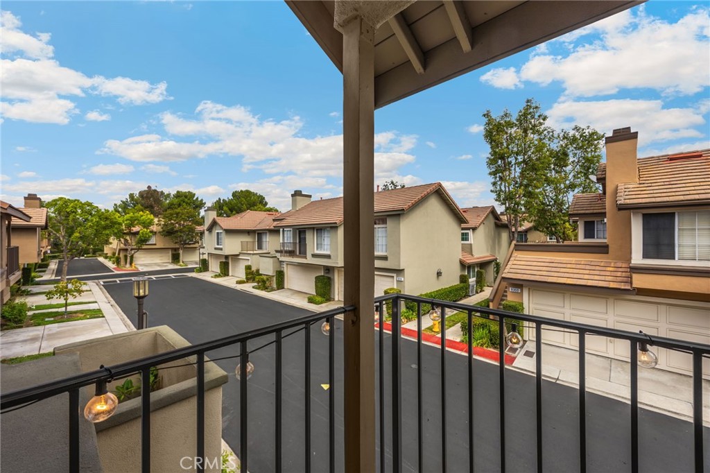 Laurelwood (LRWD) - Residential