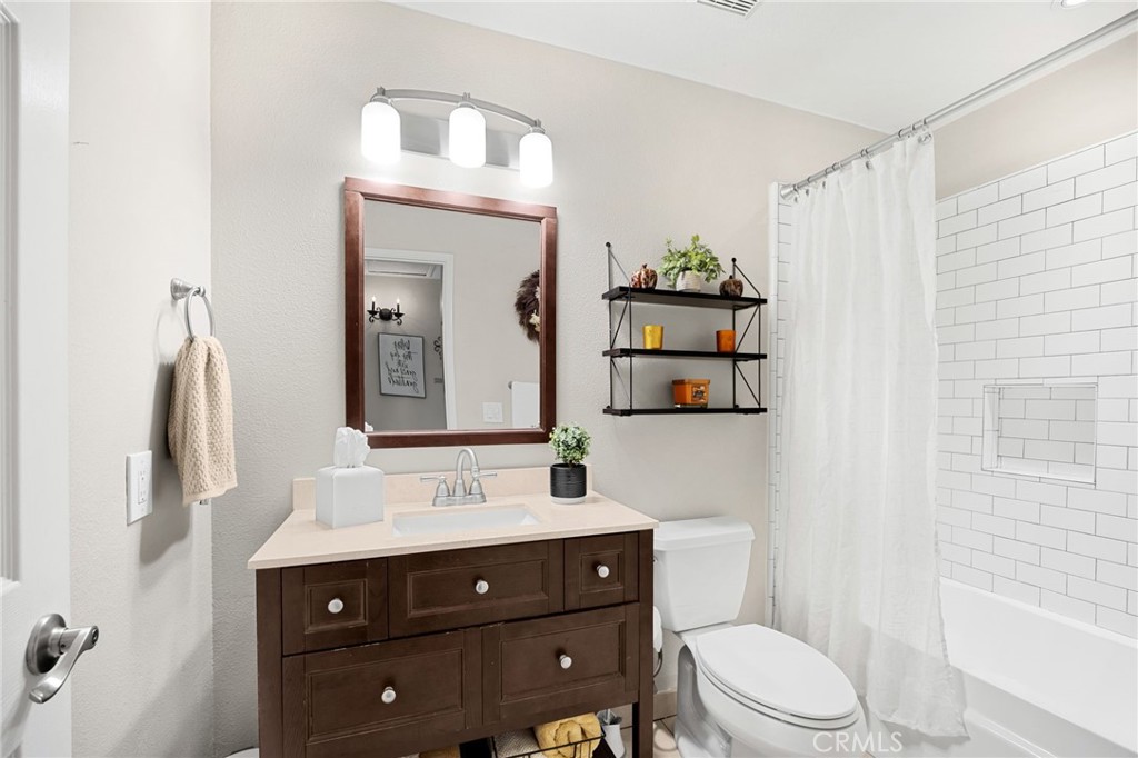 Laurelwood (LRWD) - Residential
