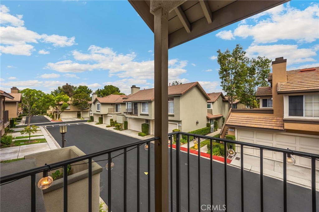 Laurelwood (LRWD) - Residential